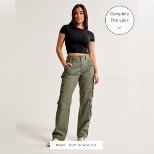 Abercrombie & Fitch Curve Love Relaxed Cargo Pant in BROWN
